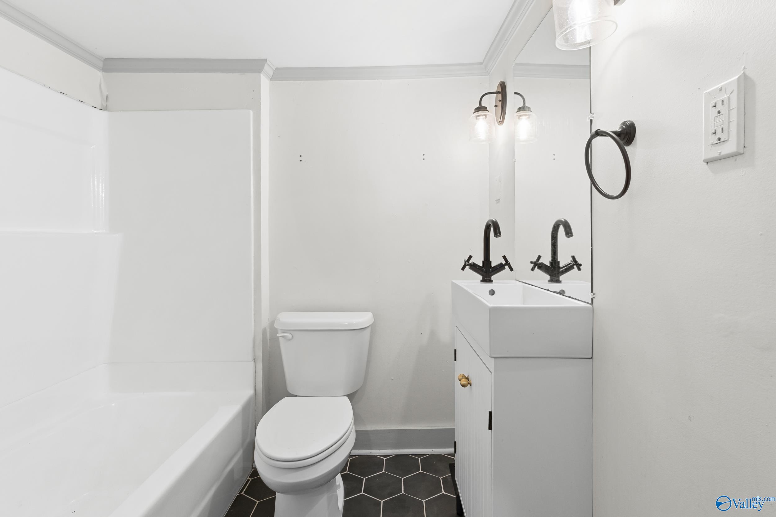 3305 Bradley Street SW