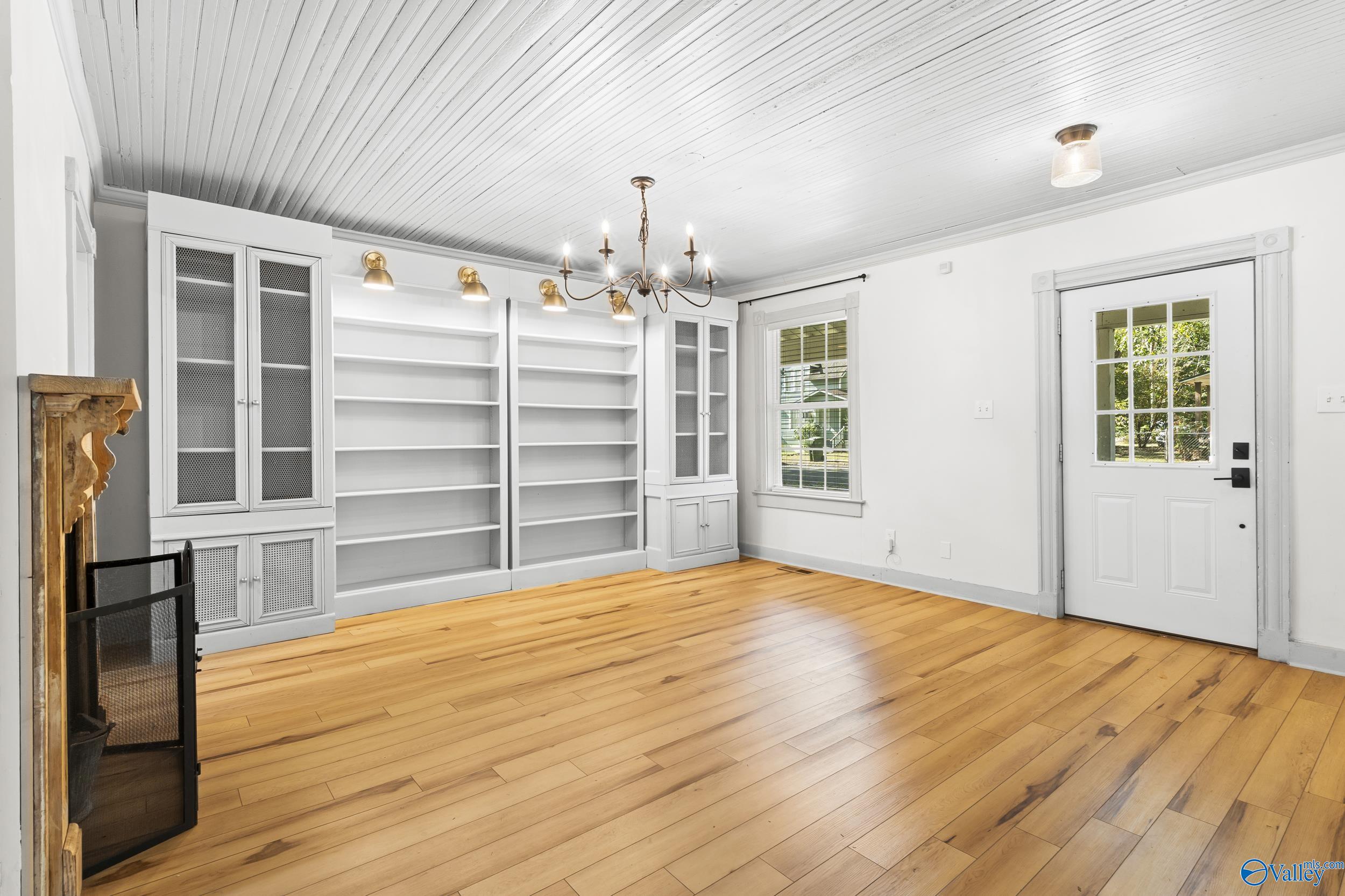 3305 Bradley Street SW