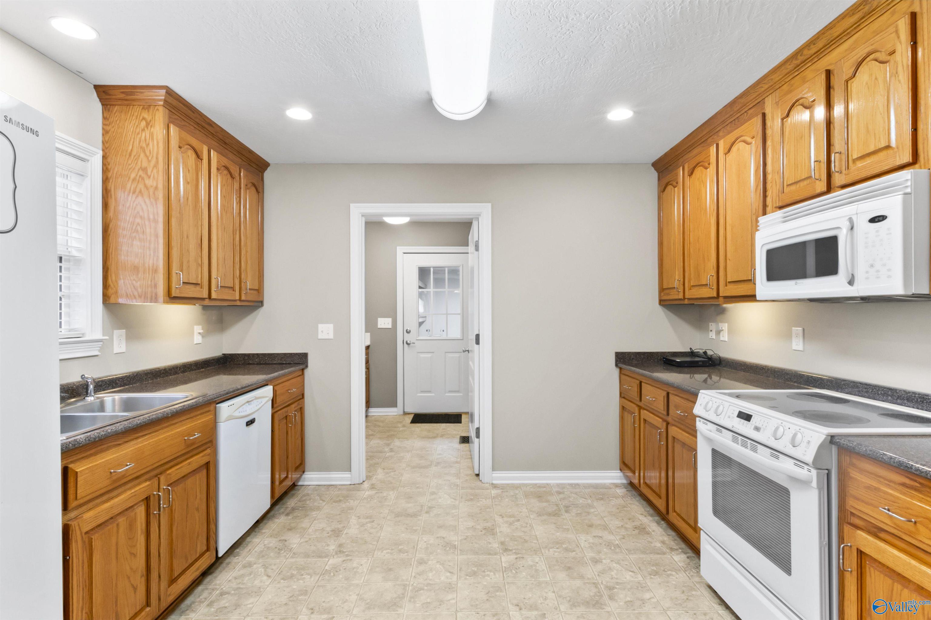 2571 Little Creek Road