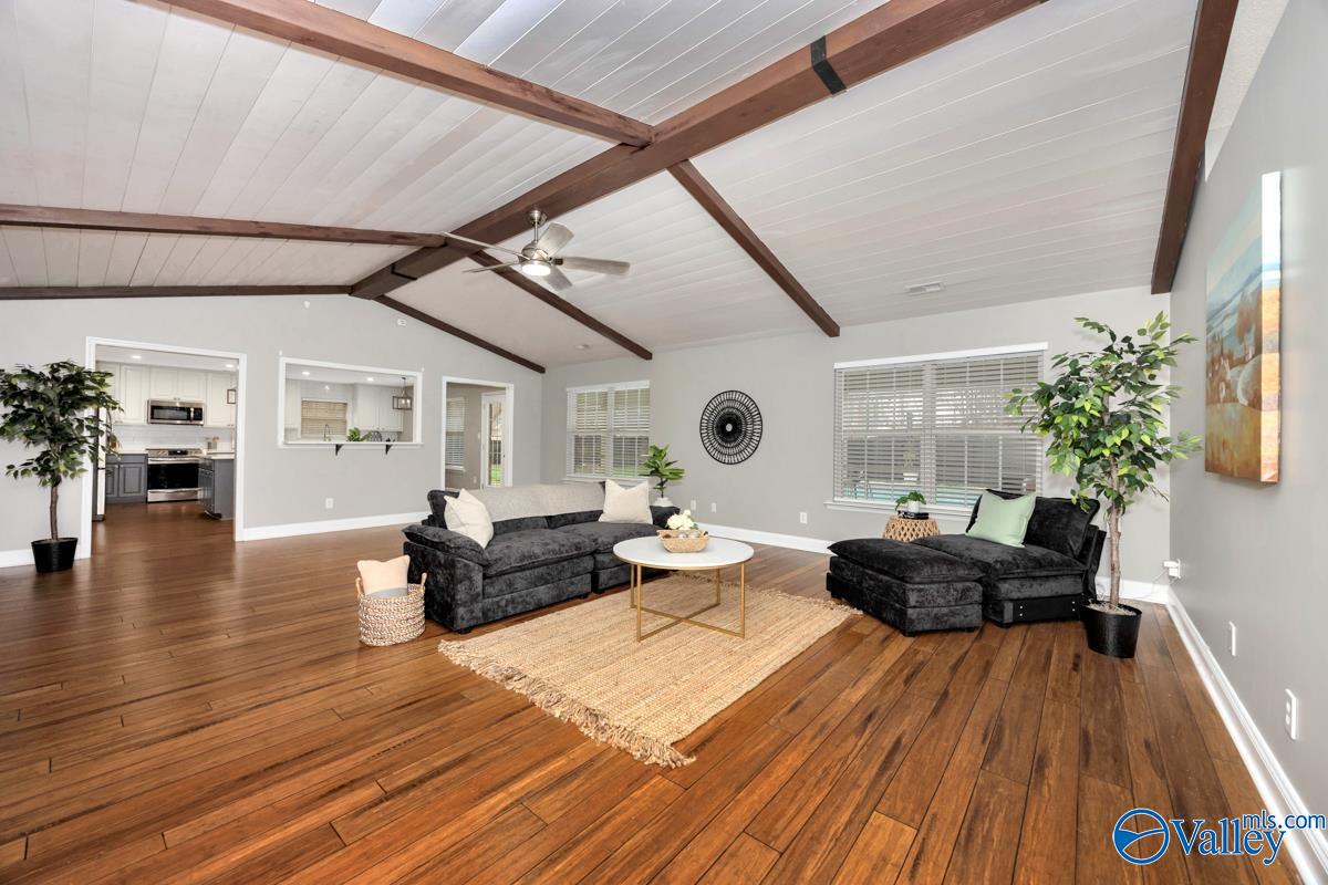 107 Slack Water Court