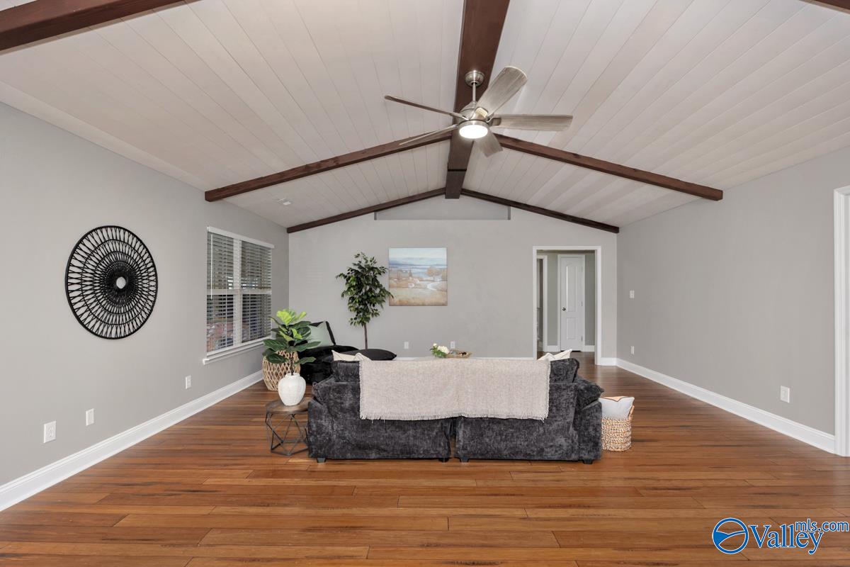 107 Slack Water Court