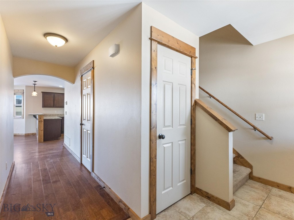 1516 Powers Boulevard