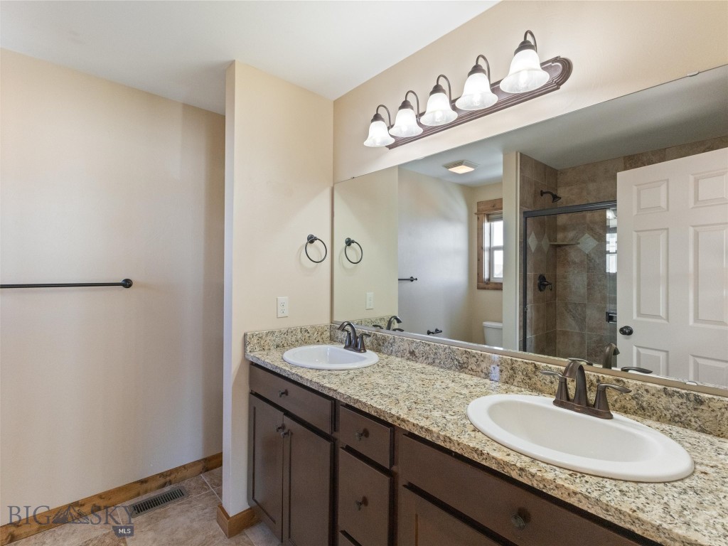 1516 Powers Boulevard