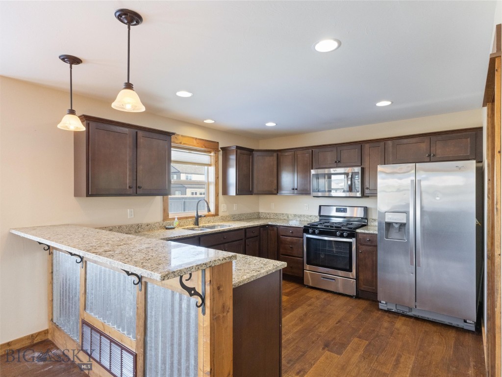 1516 Powers Boulevard