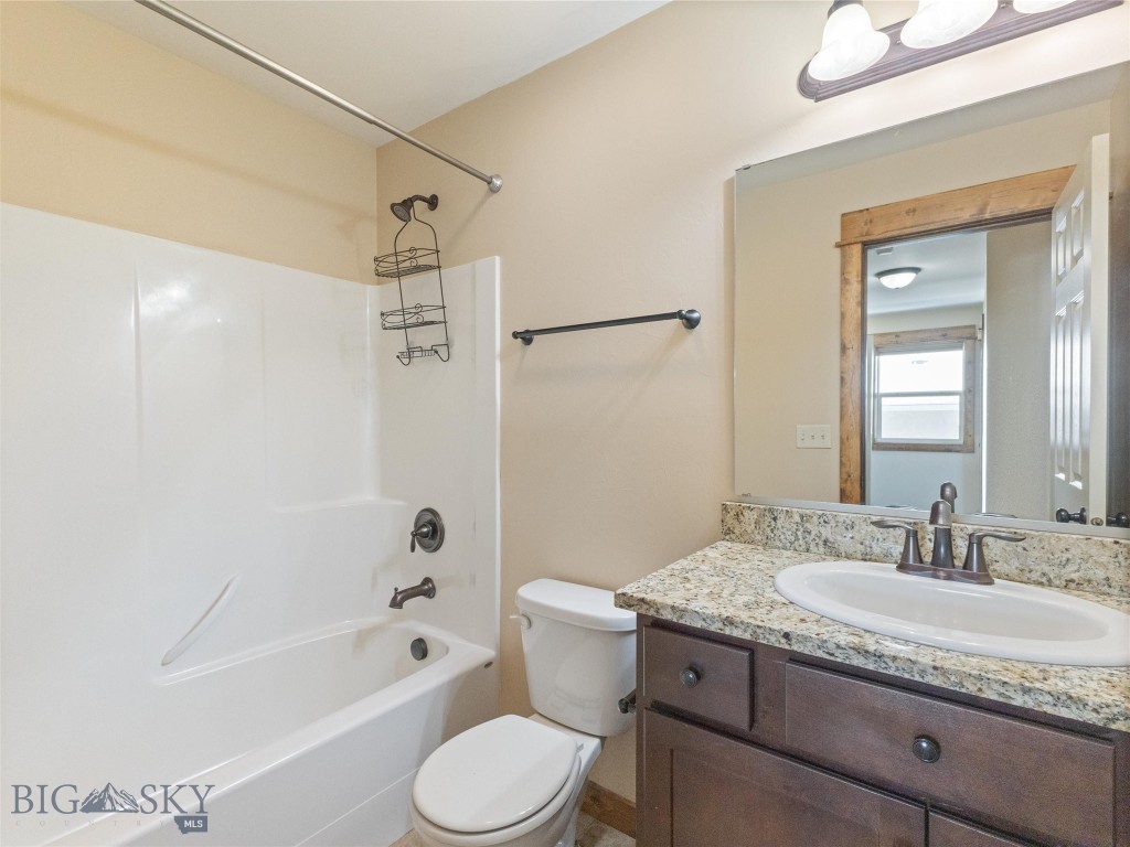 1516 Powers Boulevard