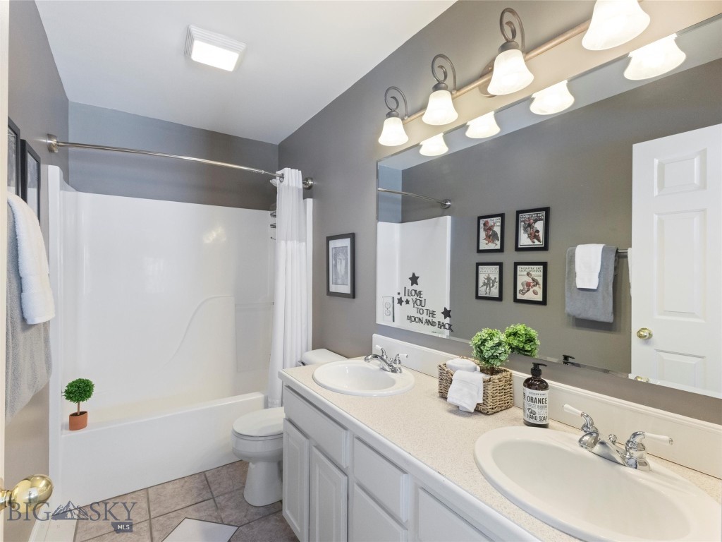 3133 Augusta Drive 1