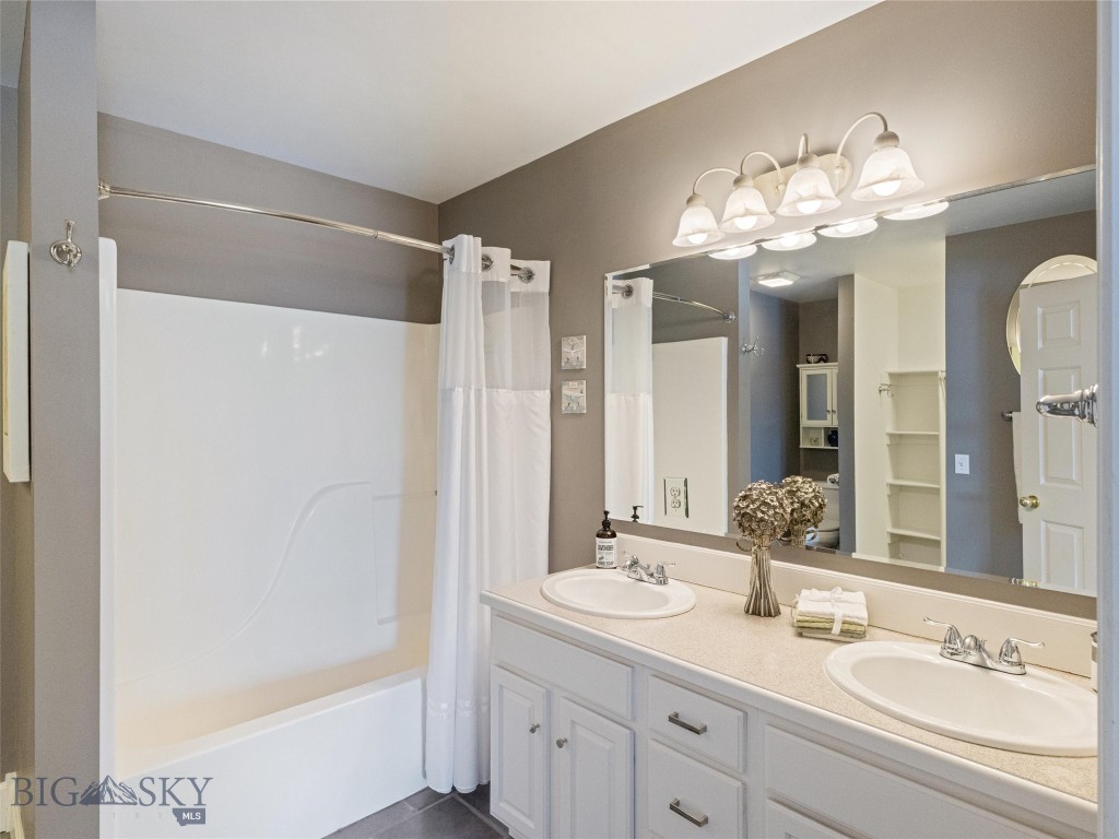 3133 Augusta Drive 1