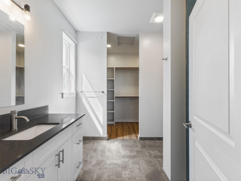 2222A Willow Drive 31