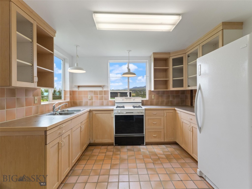 805 Bozeman Trail Road