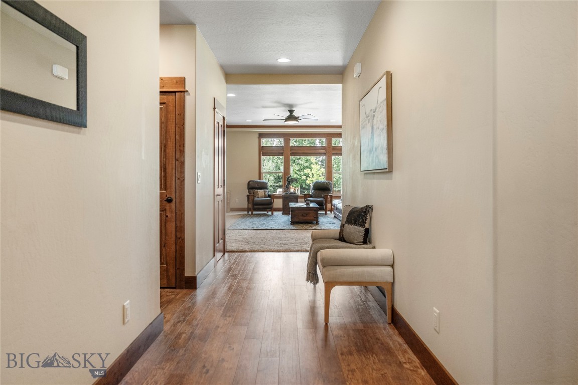 195 King Meadows Ln.