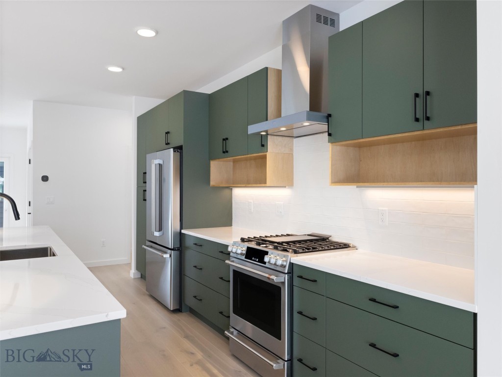 2953-2955 S 27th Avenue