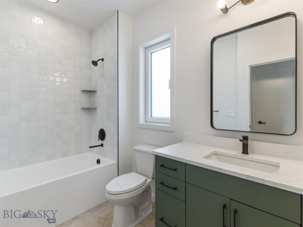 2953-2955 S 27th Avenue