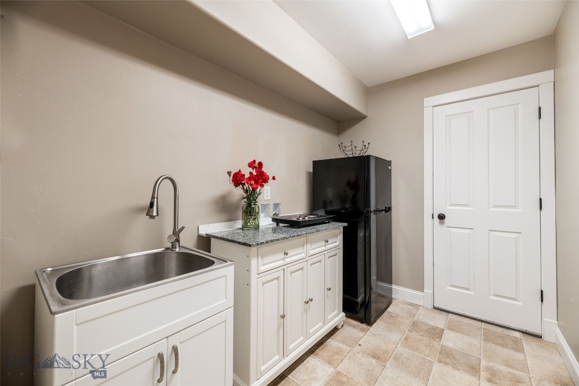 456 Cedar Wood Circle