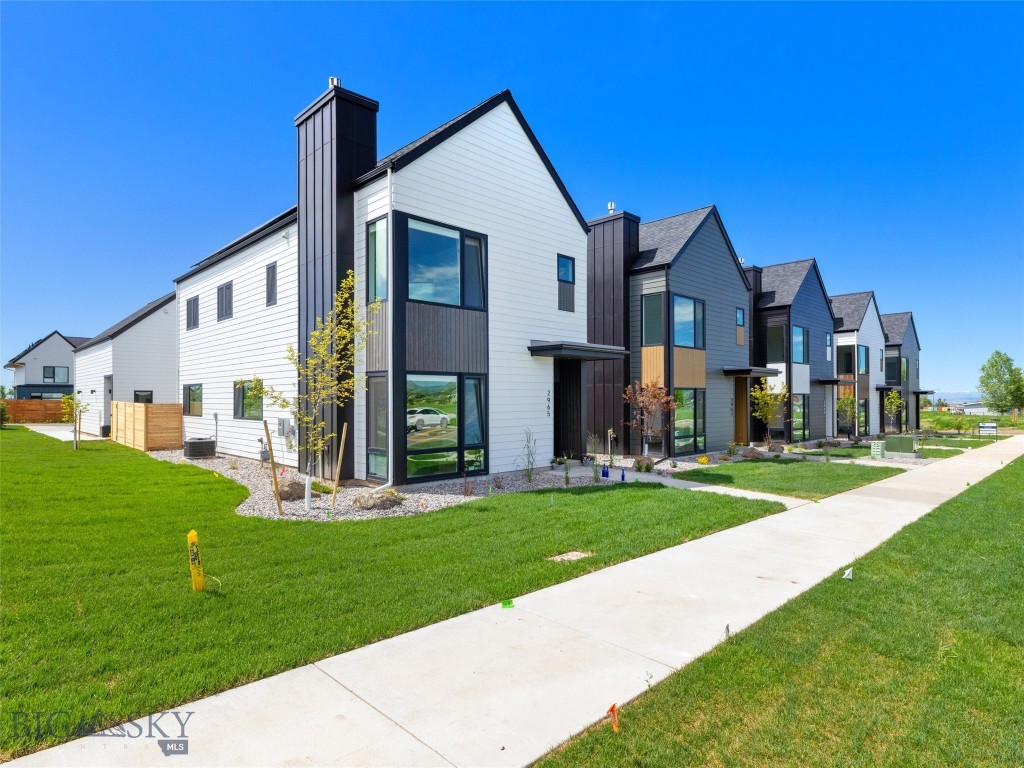 2949-2951 S 27th Avenue