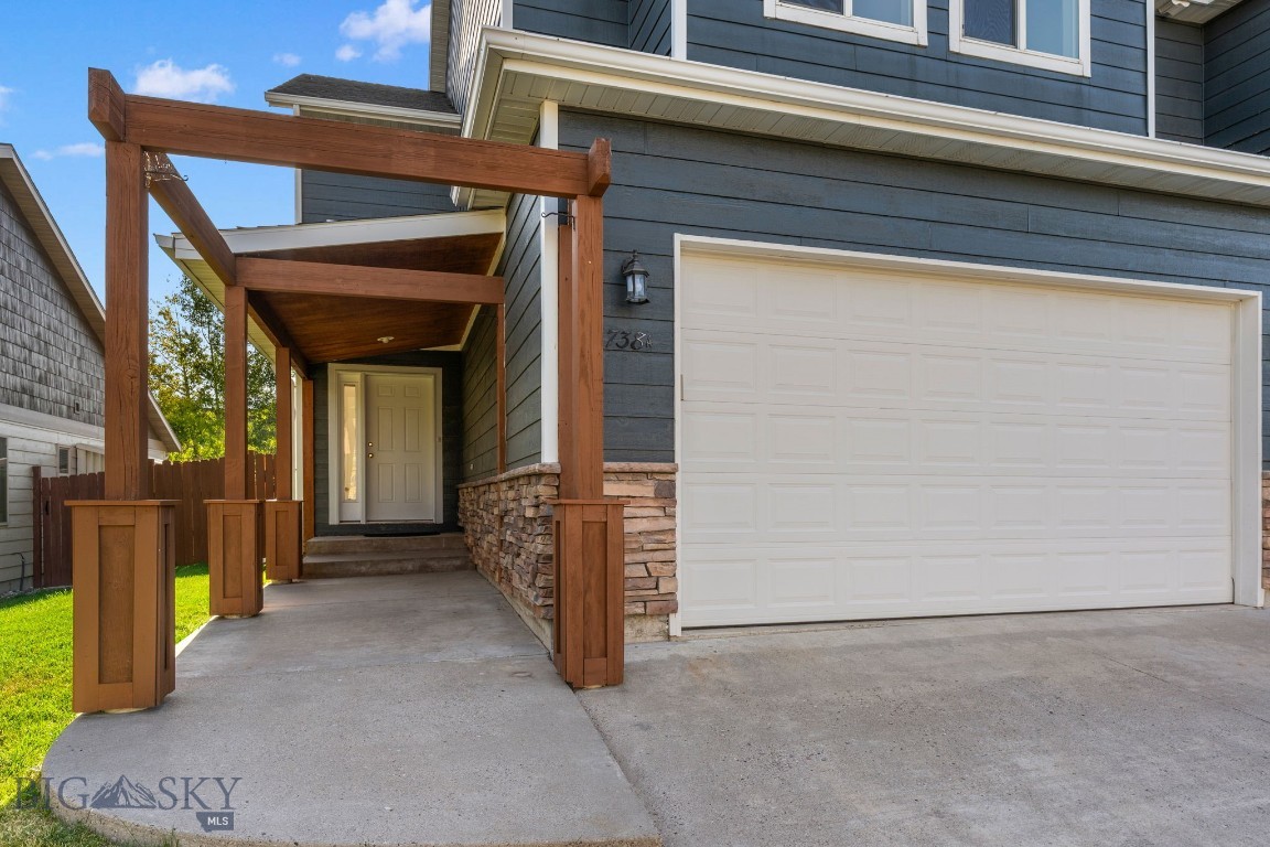 738 Forestglen Drive A