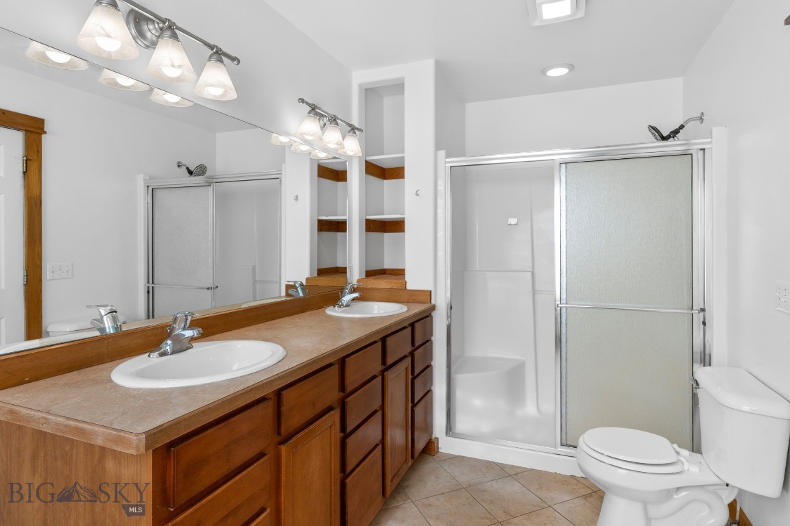 738 Forestglen Drive A