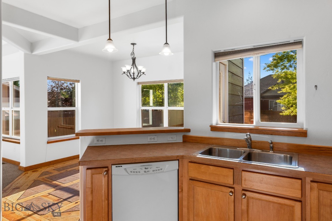 738 Forestglen Drive A