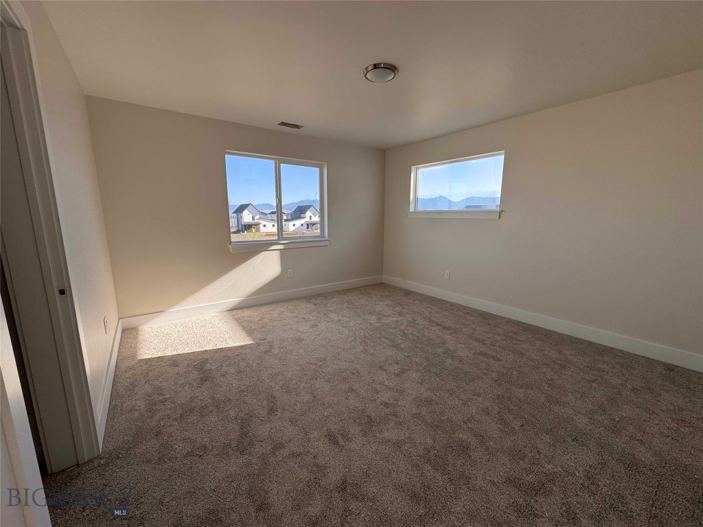807 Spaniel Lane