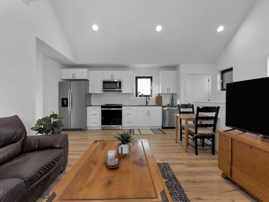 2842 Tierra Lane