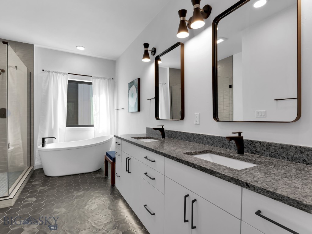 2842 Tierra Lane