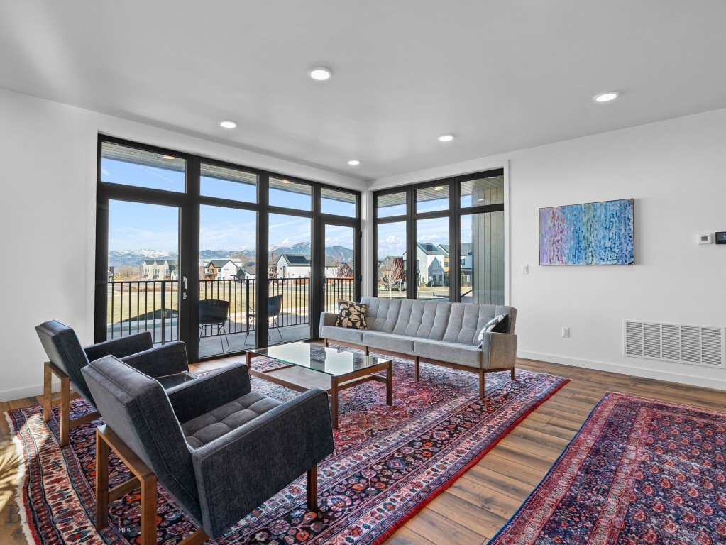 2842 Tierra Lane