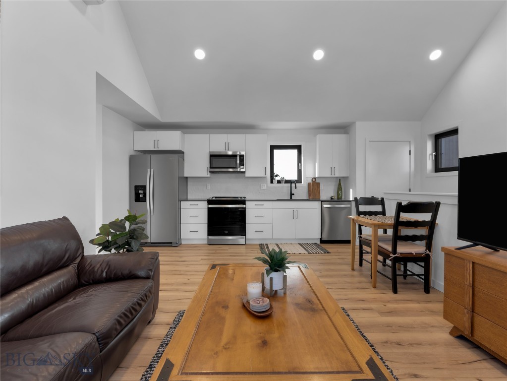 2842 Tierra Lane