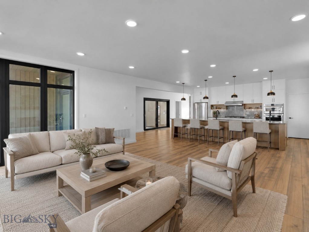 2842 Tierra Lane