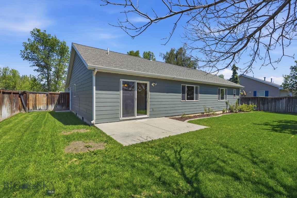 38 E River Rock Road