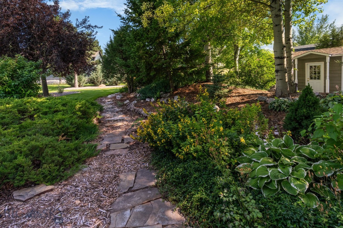 12 Pathfinder Trail