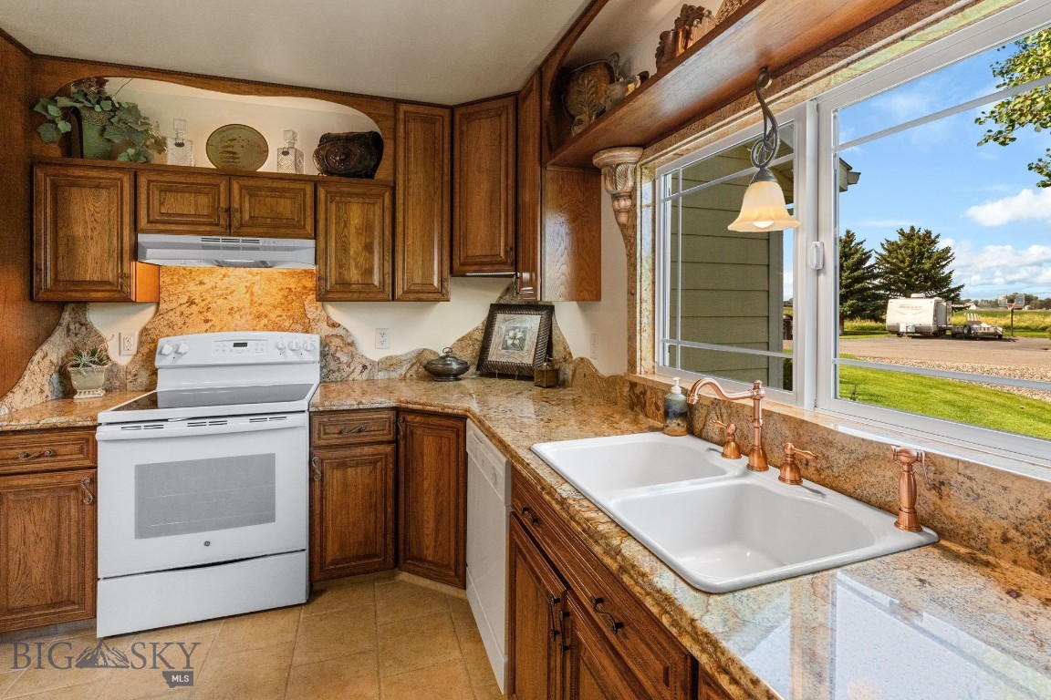 12 Pathfinder Trail