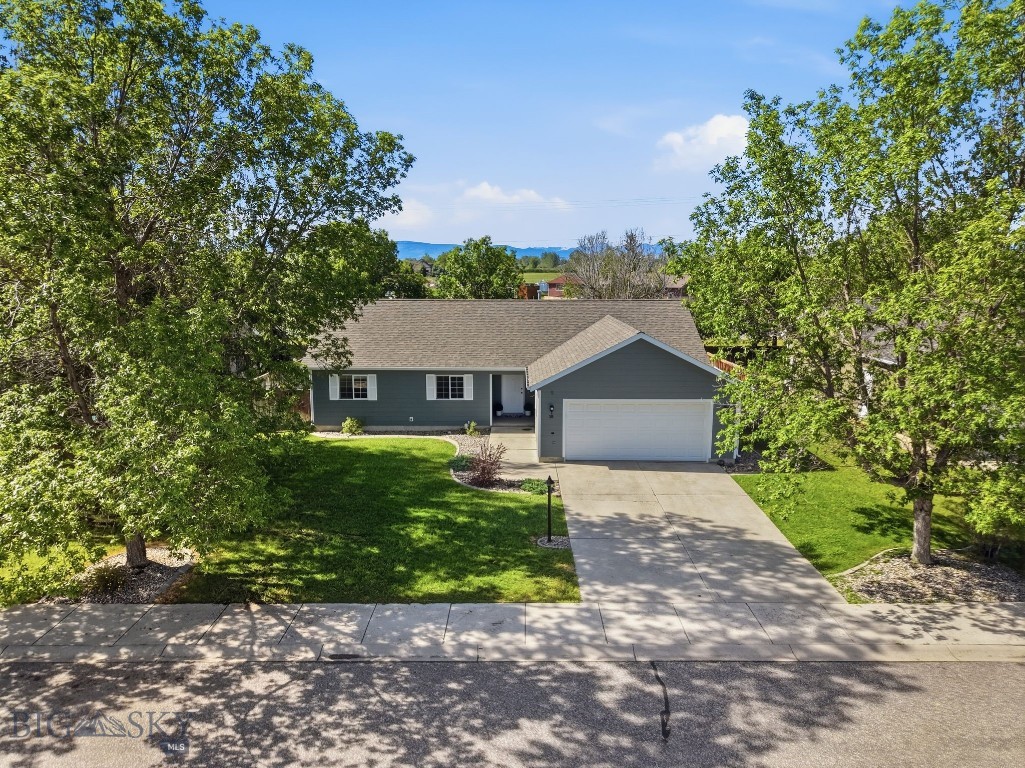 38 E River Rock Road