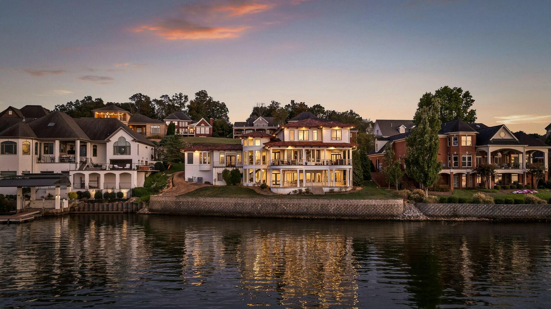 4415 Sailmaker Circle