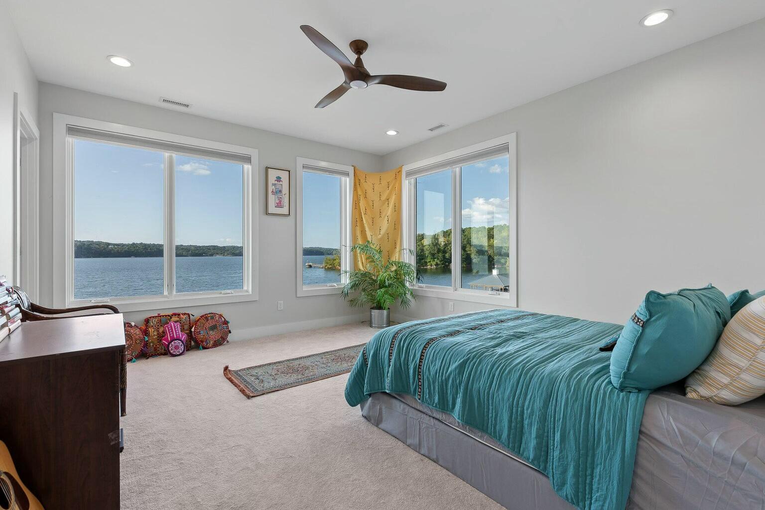 4415 Sailmaker Circle