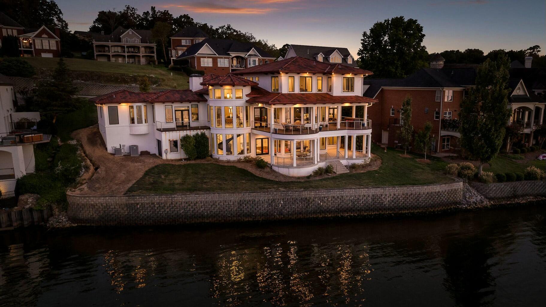 4415 Sailmaker Circle