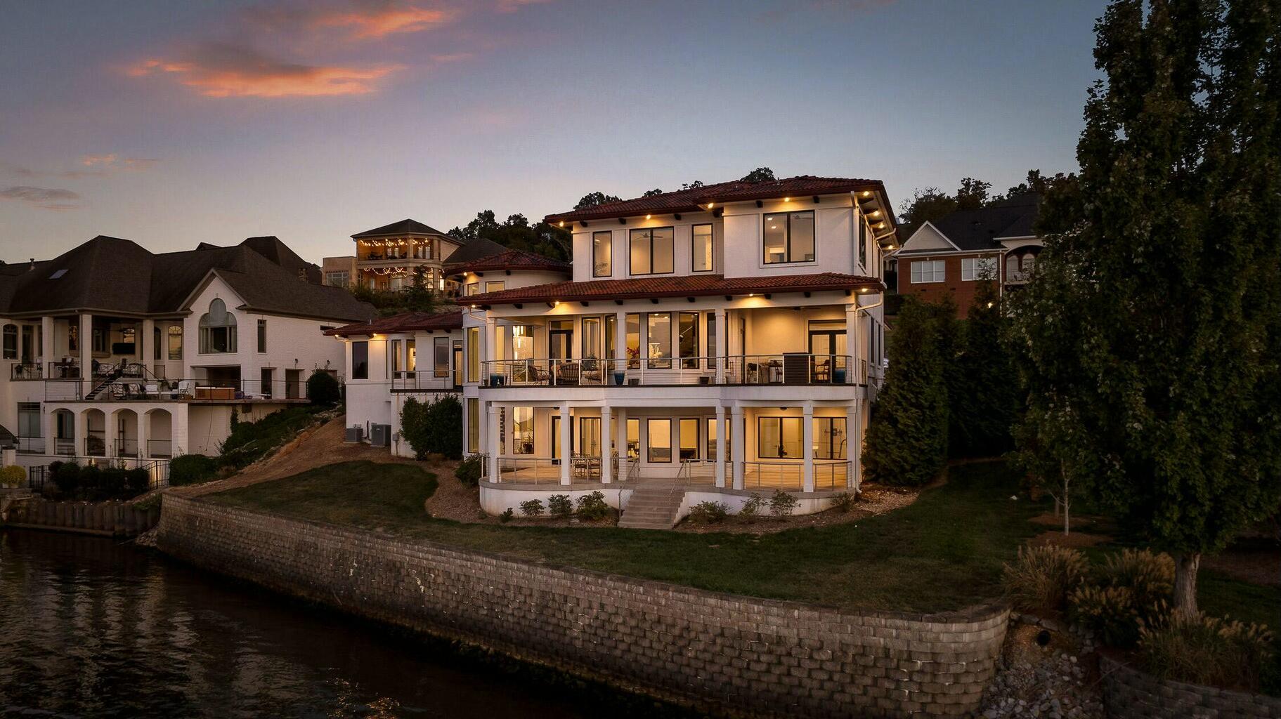 4415 Sailmaker Circle