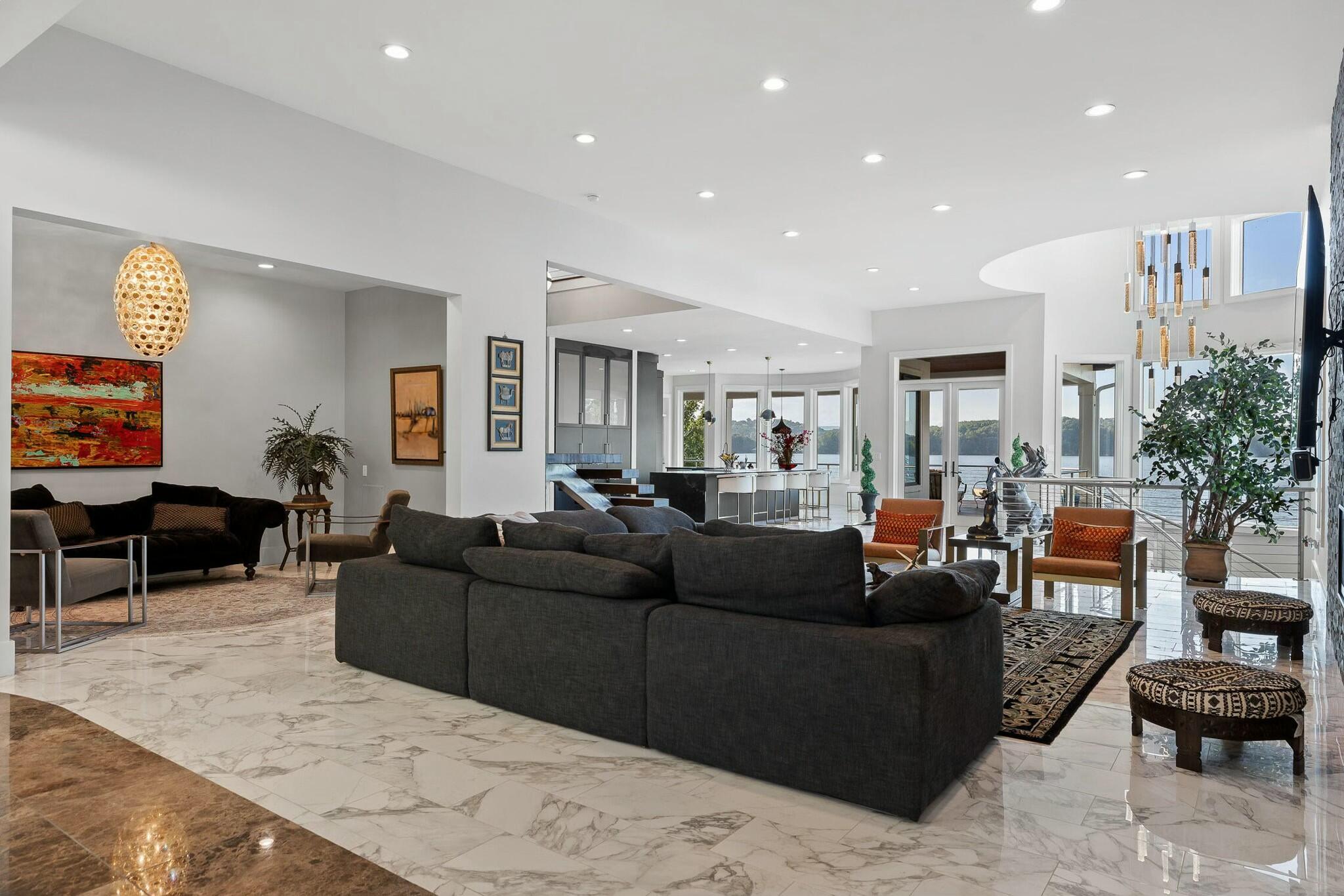 4415 Sailmaker Circle