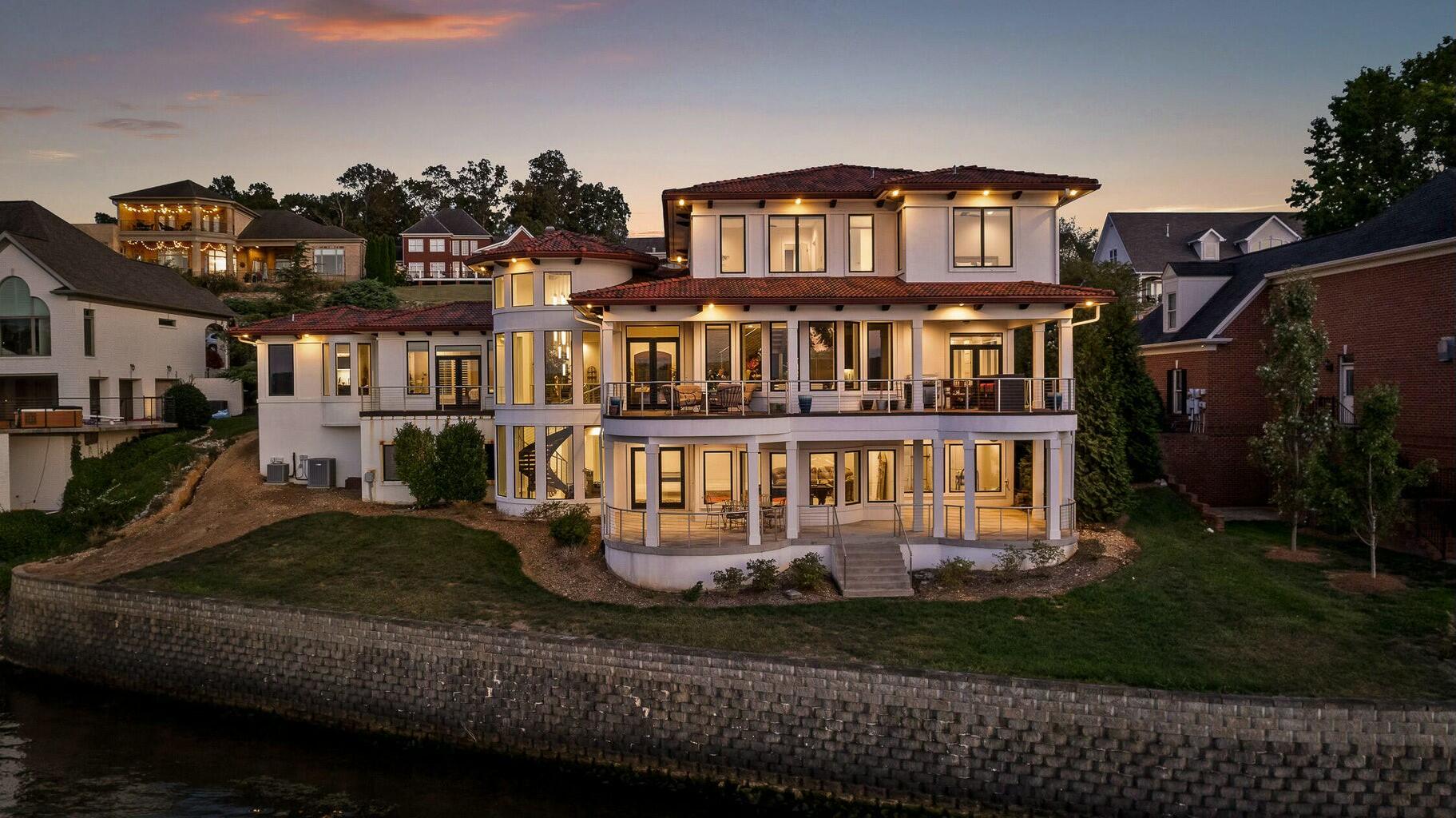 4415 Sailmaker Circle