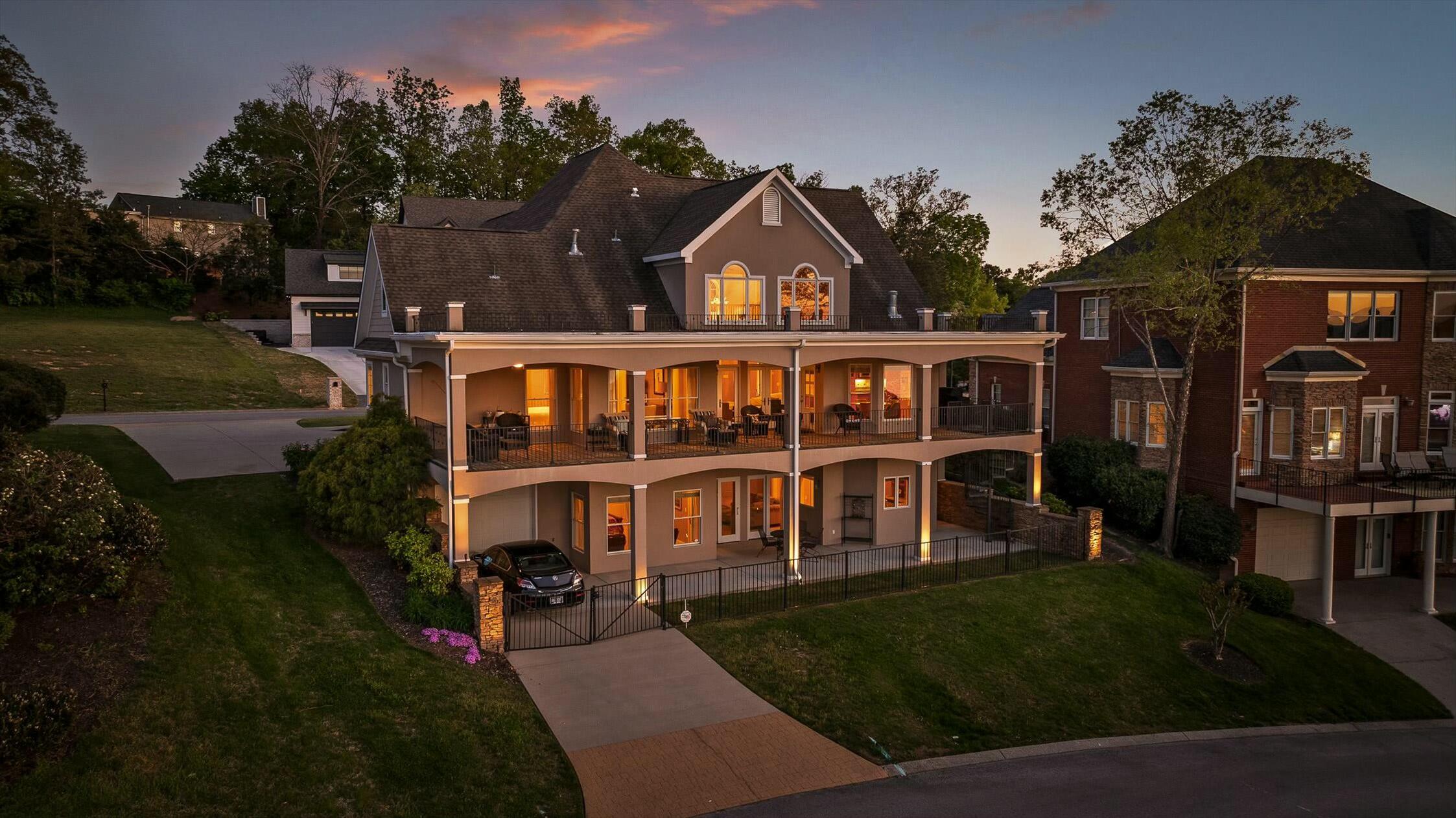 4490 Sailmaker Circle