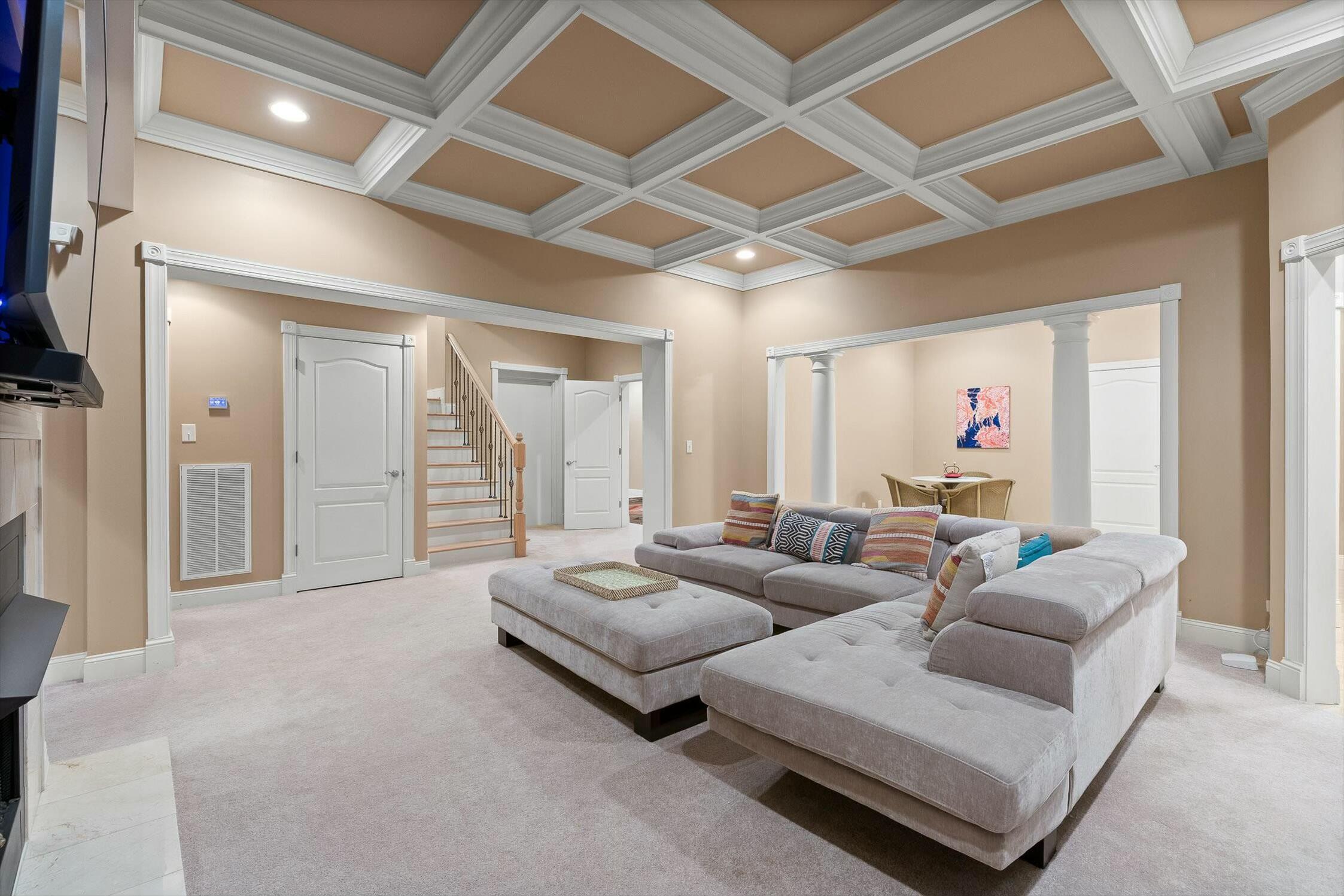 4490 Sailmaker Circle