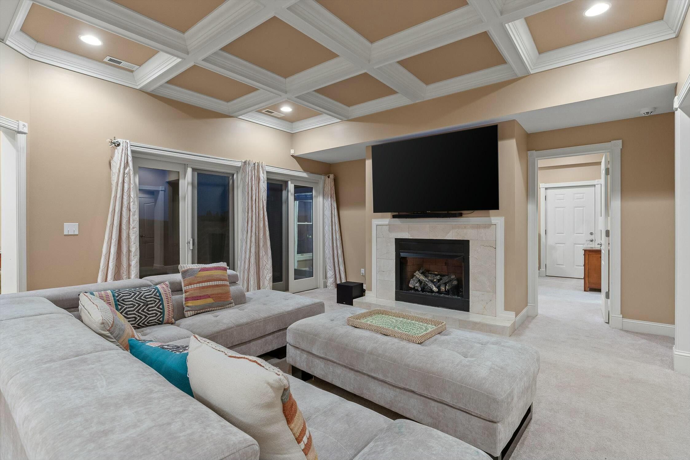 4490 Sailmaker Circle