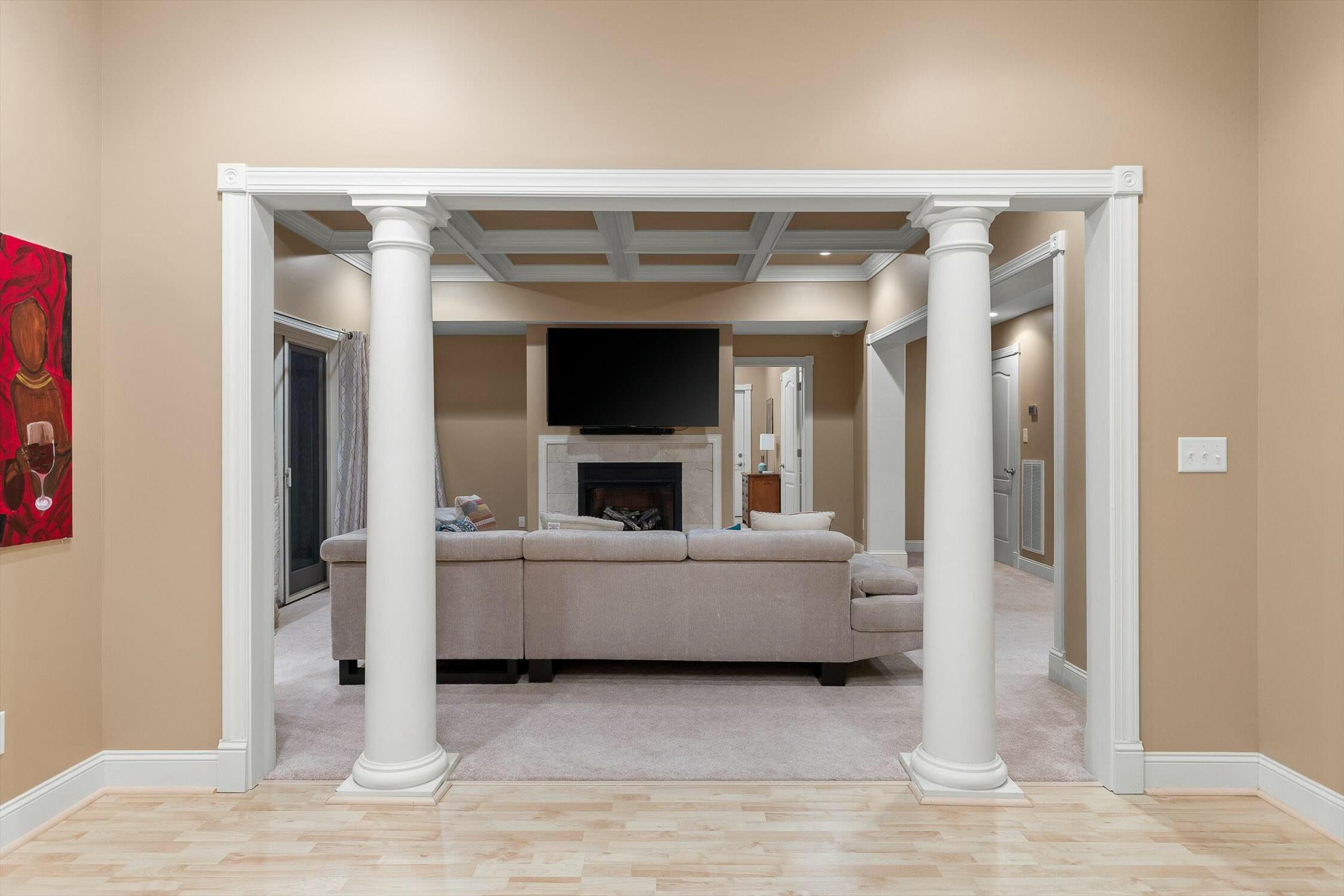 4490 Sailmaker Circle