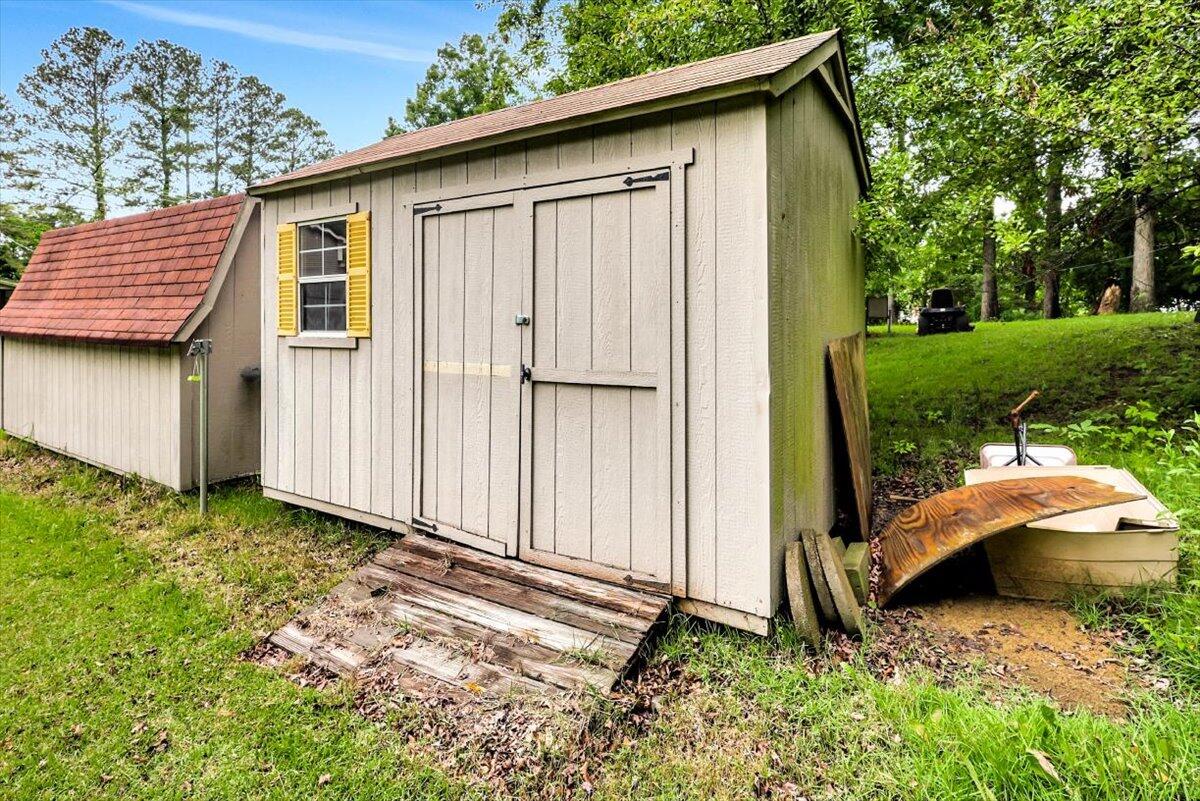 549 Davis Ridge Road