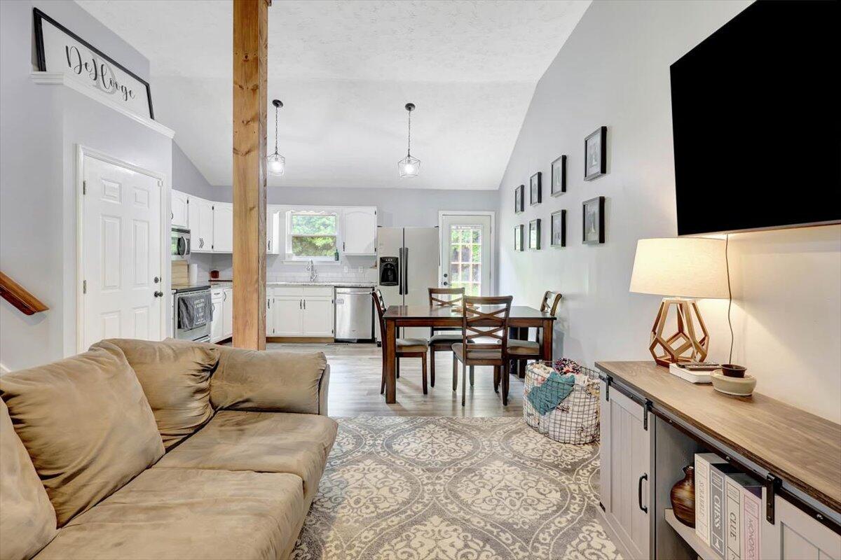 549 Davis Ridge Road