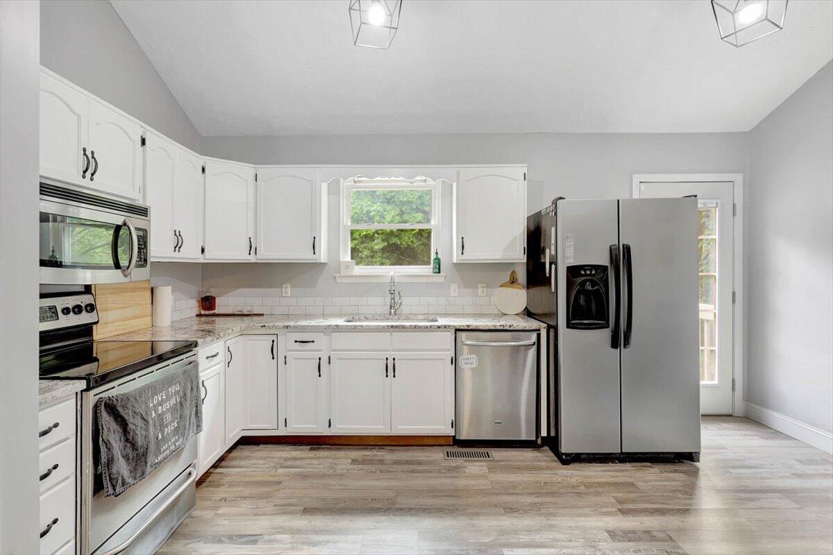 549 Davis Ridge Road