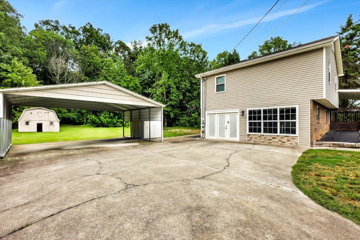549 Davis Ridge Road