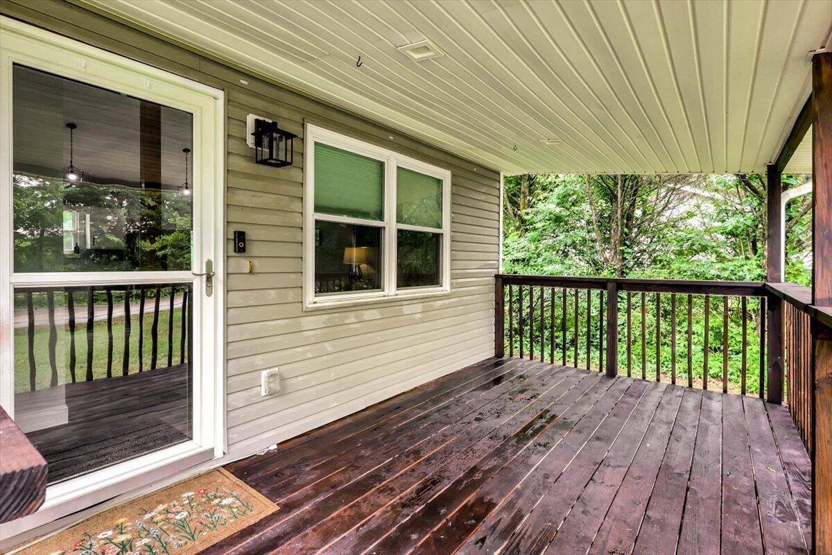 549 Davis Ridge Road
