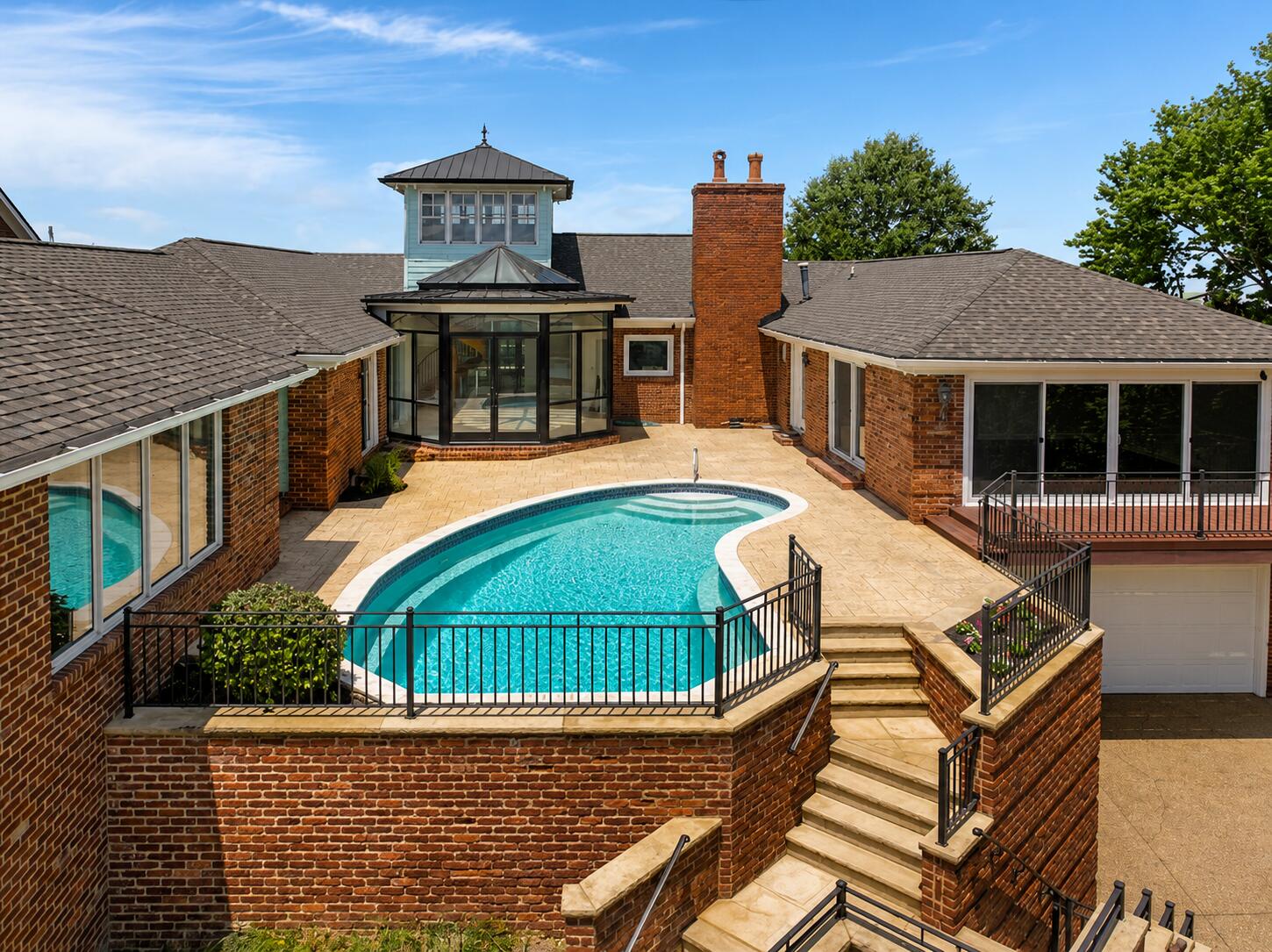 312 N Crest Road