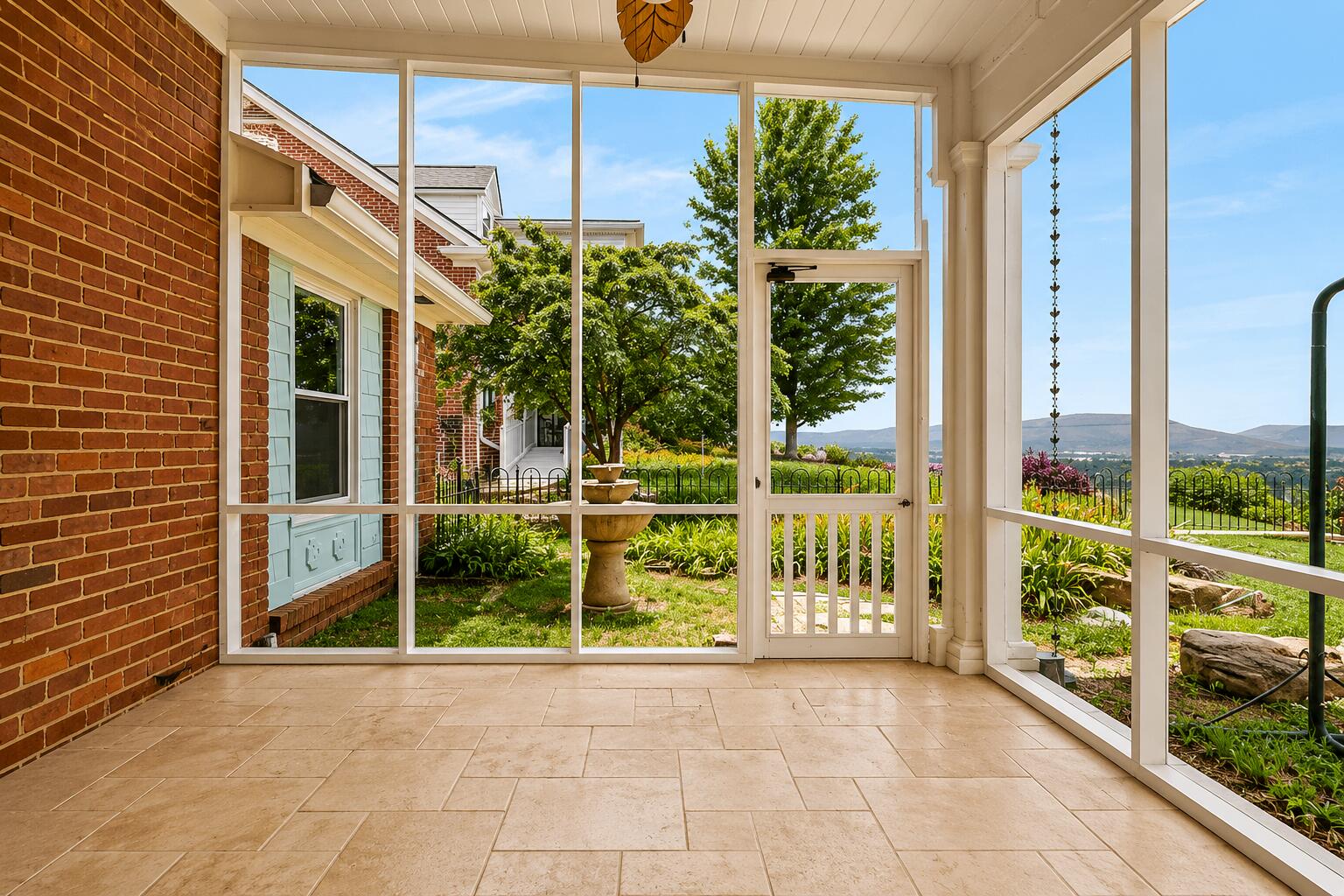 312 N Crest Road