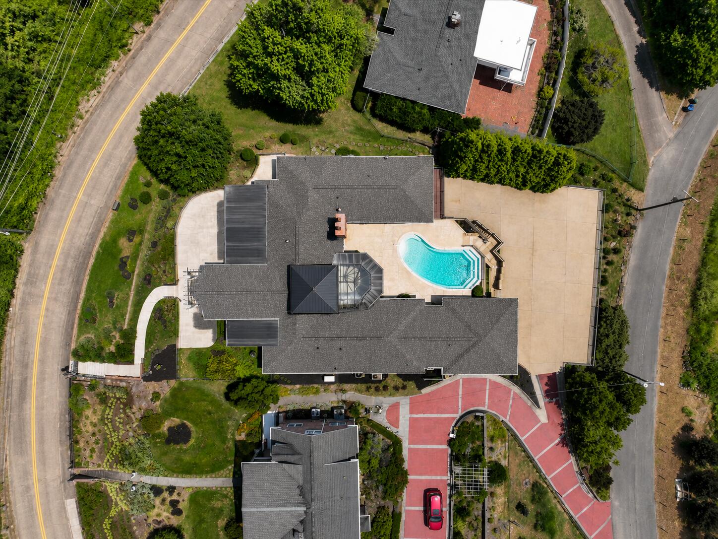 312 N Crest Road