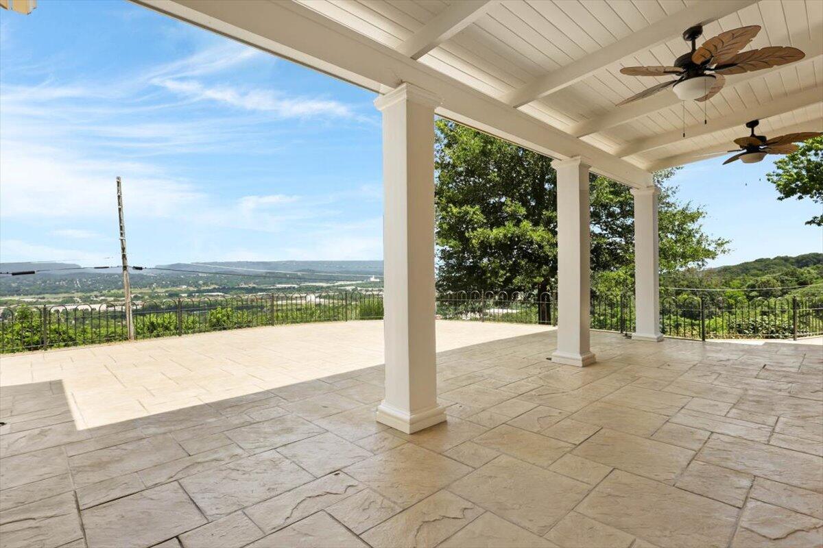 312 N Crest Road